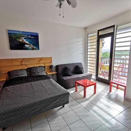 Appartement Vue Mer Et Montagne A 100M De La Plage Le Gosier  Exteriör bild