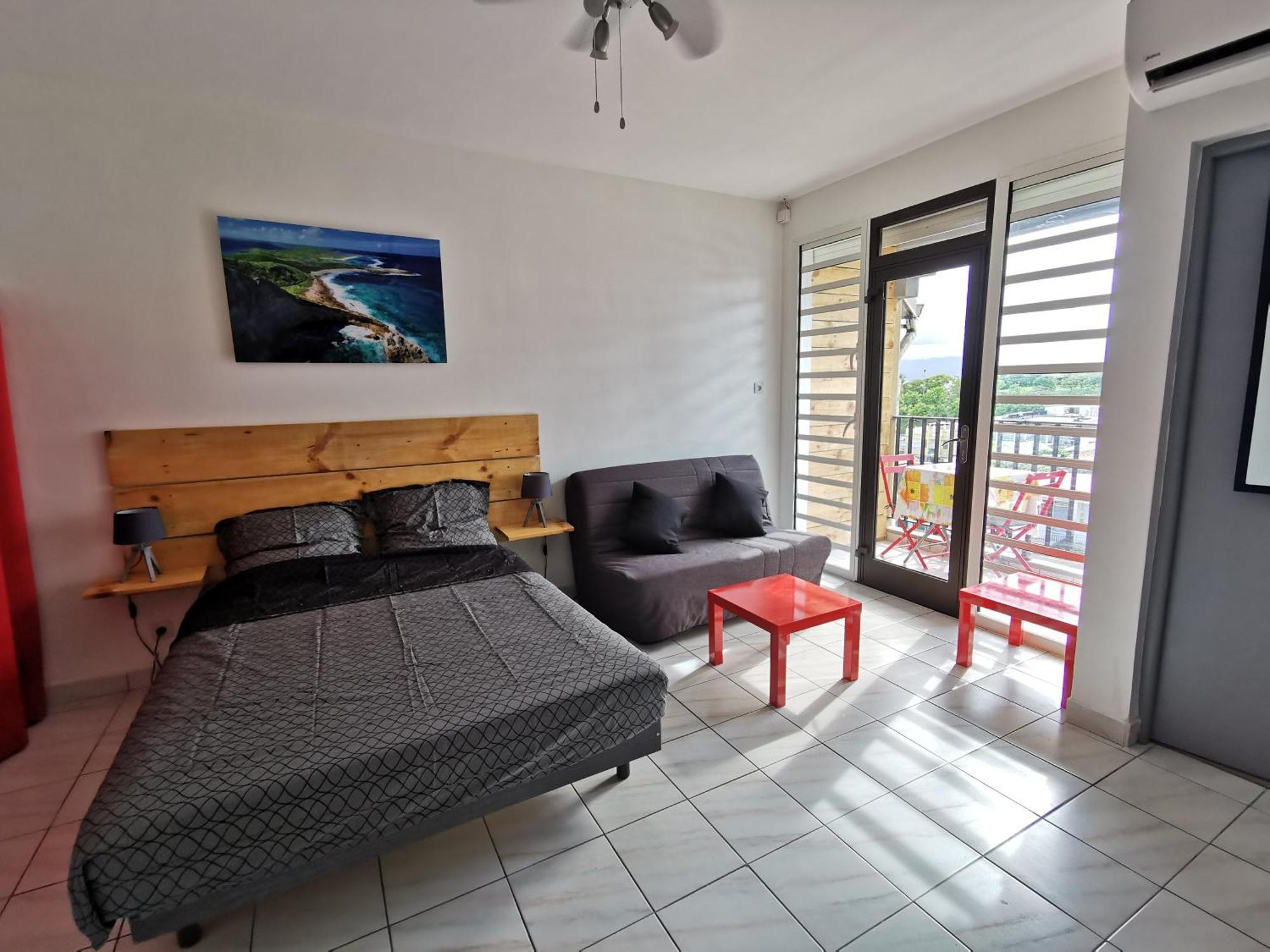 Appartement Vue Mer Et Montagne A 100M De La Plage Le Gosier  Exteriör bild